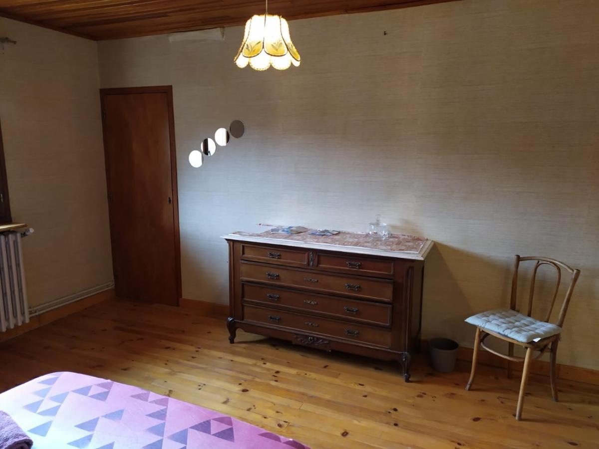 Chardon Bleu Appartement Chambre Cuisine Coin A Manger Sanitaires Salle D'Eau Barcelonnette Exterior photo